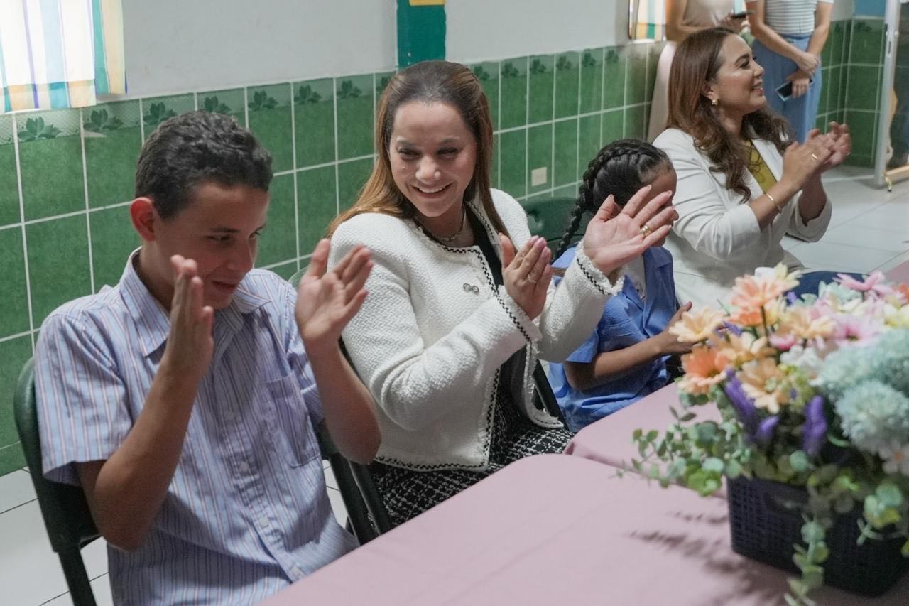 Escuela para Ciegos Pilar Salinas recibe respaldo del Despacho de Acción Social y Esperanza del Congreso